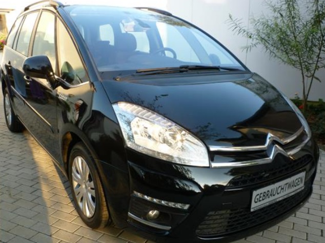 Left hand drive CITROEN C4 GRAND PICASSO 1.6 HDI TENDANCE 7 SEATS